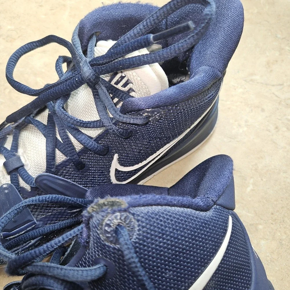 Nike Kyrie 7 Shoes Mens Size‎ 6 Navy Blue Basketball Sneakers DA7767-402